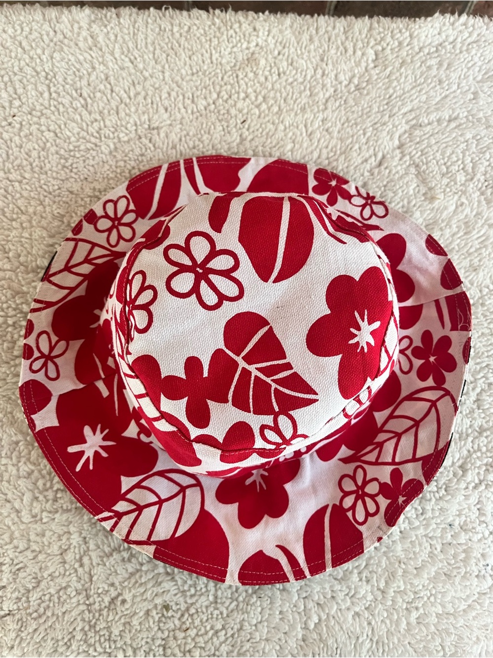 Women’s Black Red White Reversible Floral Bucket Hat Sun Beach Island Vacation - Picture 2 of 5